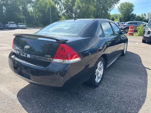 Used 2011 Black Chevrolet LT image 2