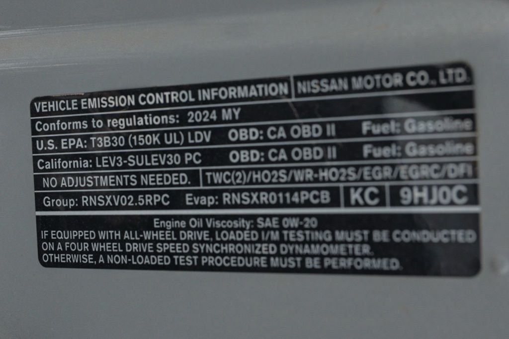 Used 2024 Silver Nissan 2.5 SR image 36