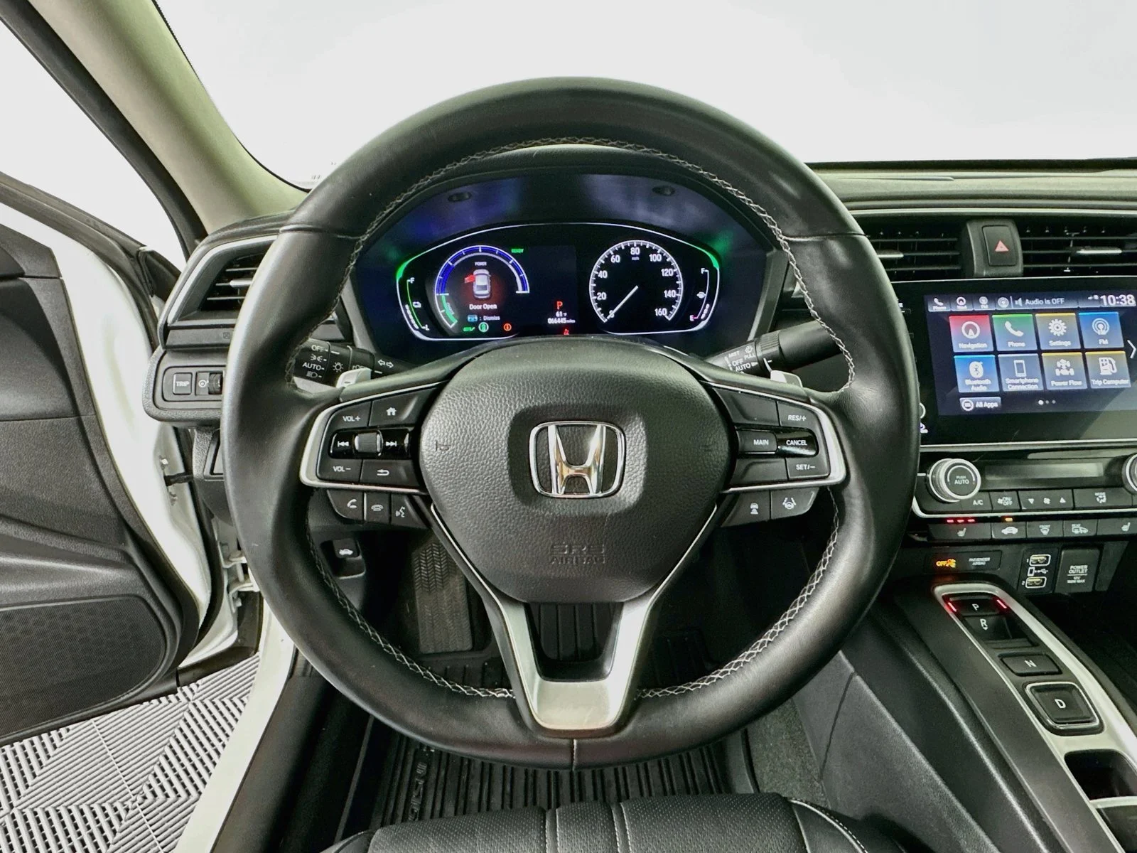 Used 2019 White Orchid Pearl Honda Touring image 11