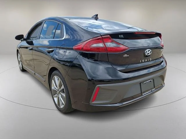 Used 2018 Black Hyundai Limited image 7