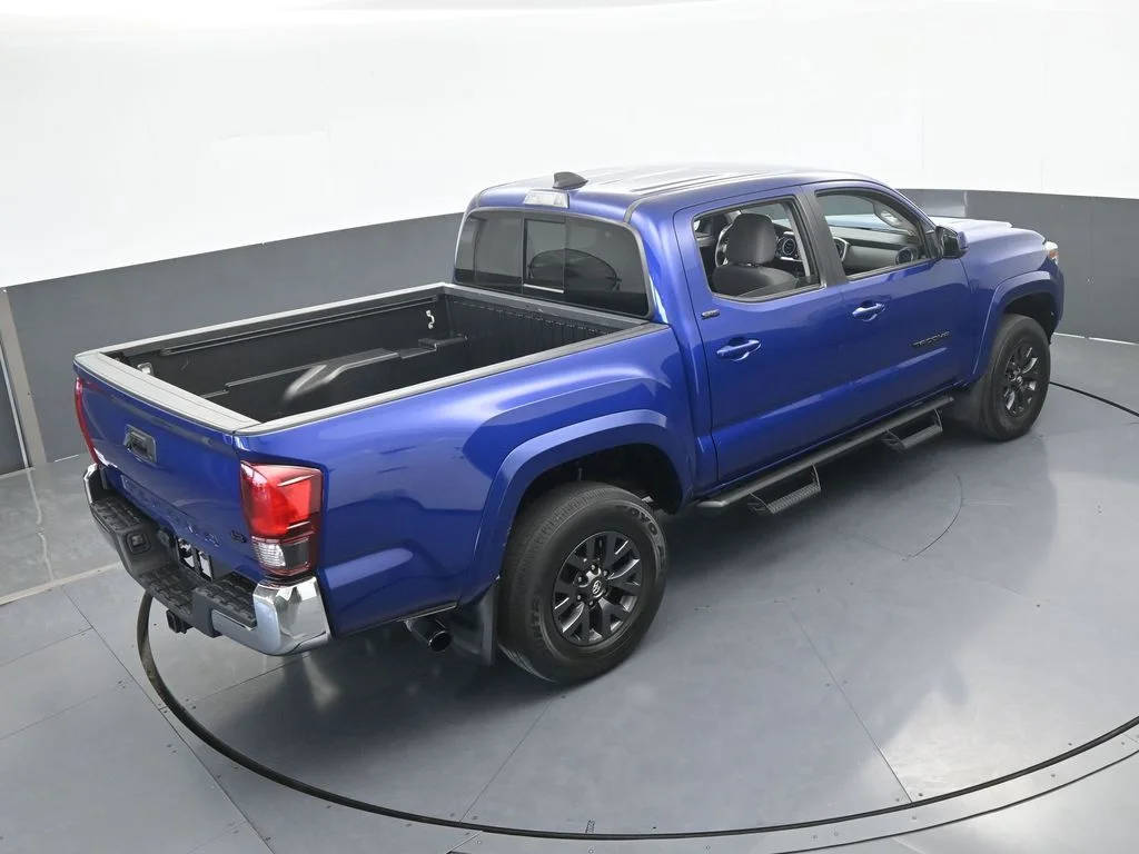 Used 2022 Blue Toyota SR5 image 46