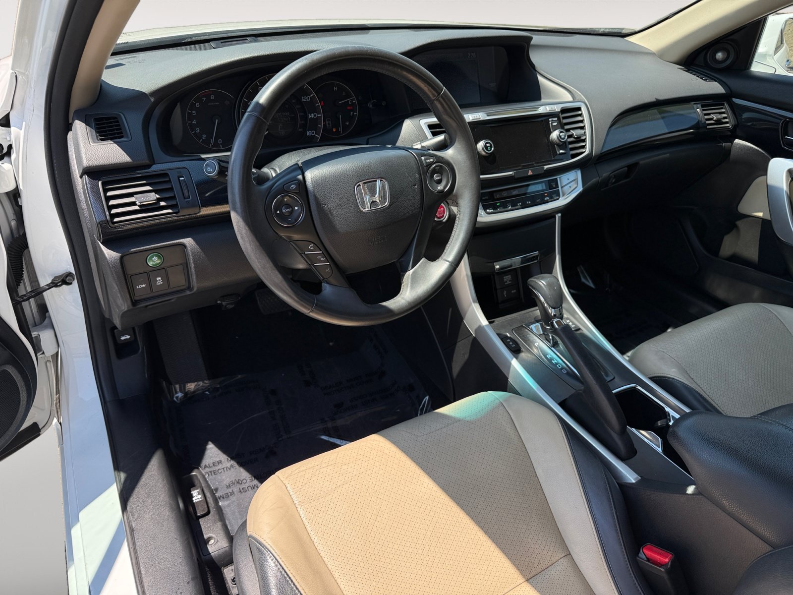 Used 2013  Honda EX-L image 15