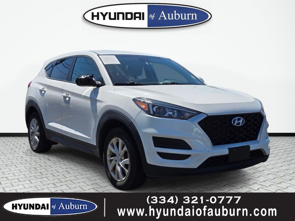 Used 2019 White Hyundai SE image 1