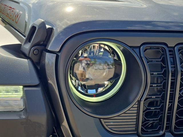 New 2026 Granite Crystal Metallic Clear-Coat Exterior Paint Jeep Shadow Ops image 7