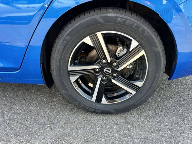 Used 2025 Electric Blue Metallic Nissan SV image 3