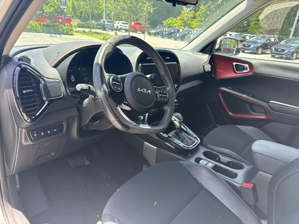 Used 2023 Snow White Pearl Kia GT-Line image 11