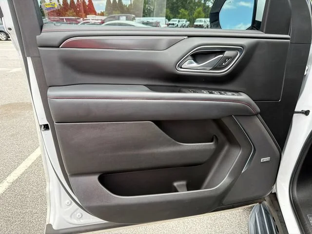 Used 2022 Summit White Chevrolet RST image 10