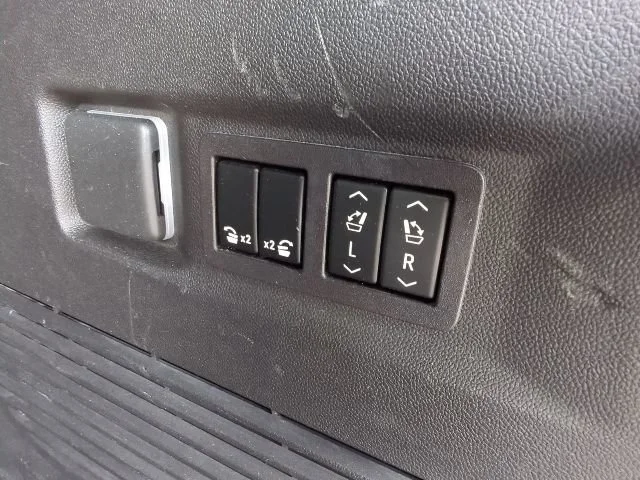 Used 2023 Summit White GMC Denali image 36