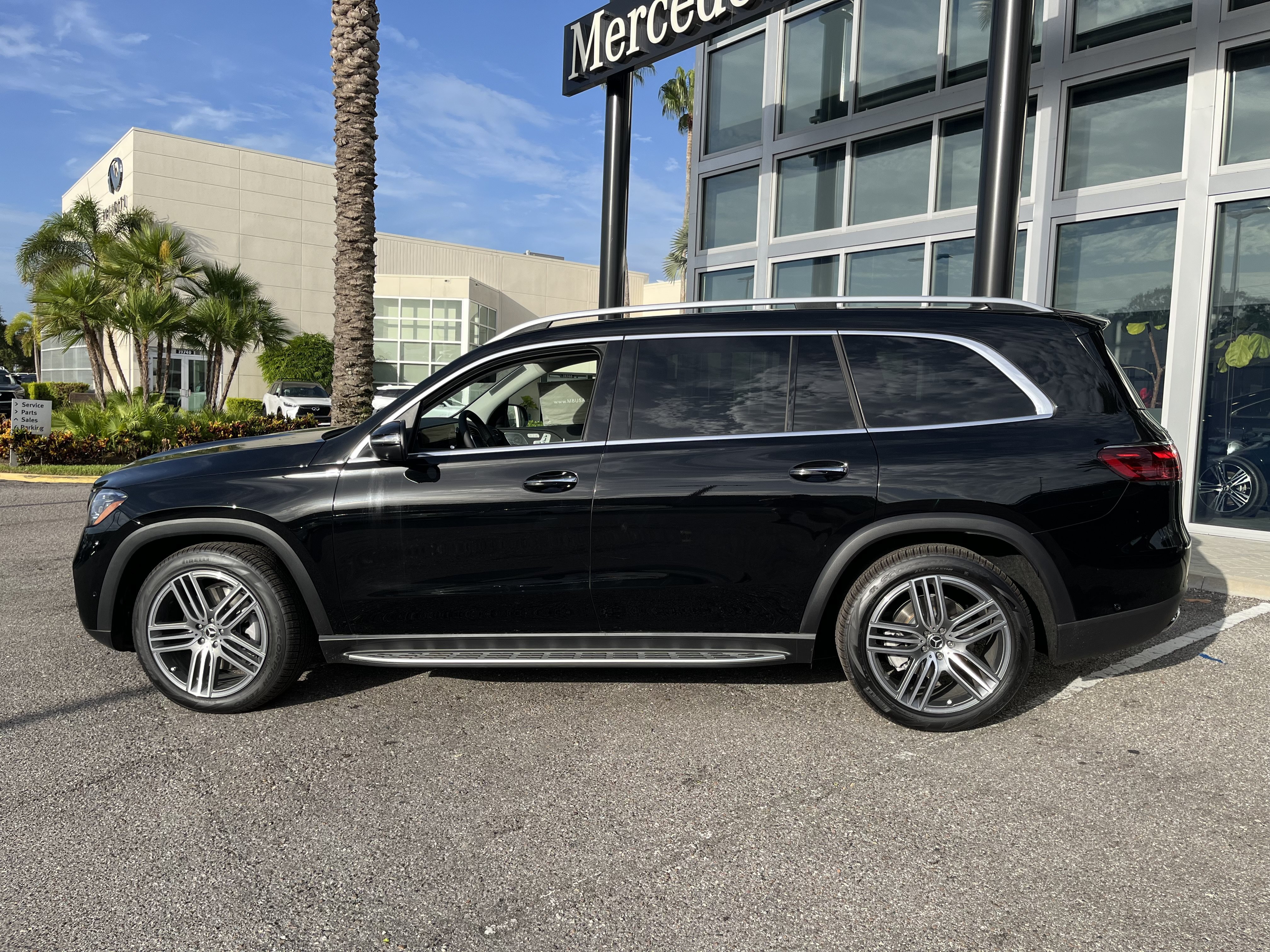 New 2026 Black Mercedes-Benz GLS 450 image 3