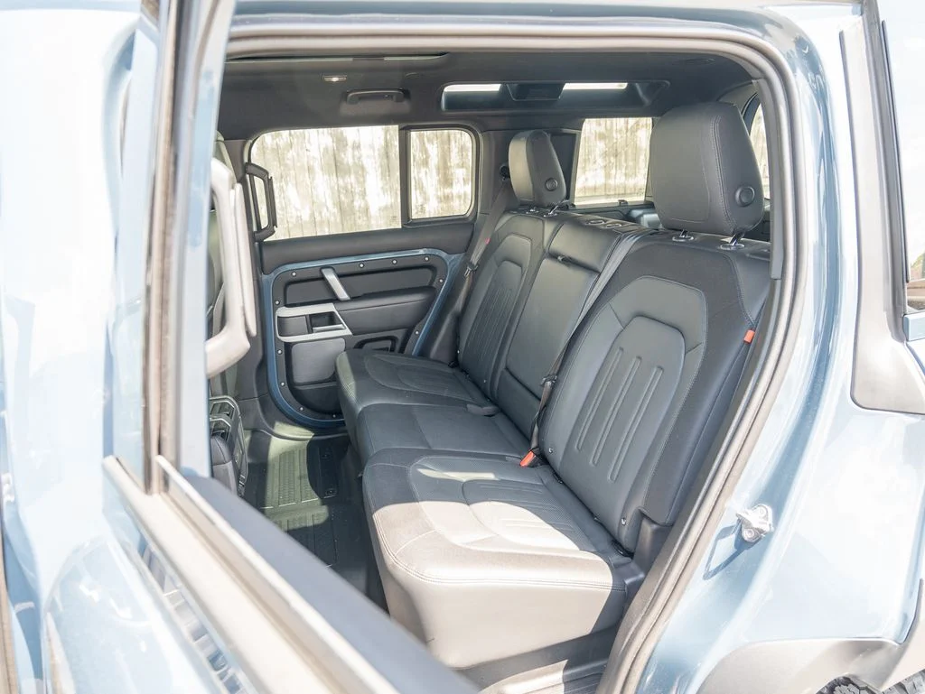 Used 2022 Blue Land Rover X-Dynamic HSE image 36