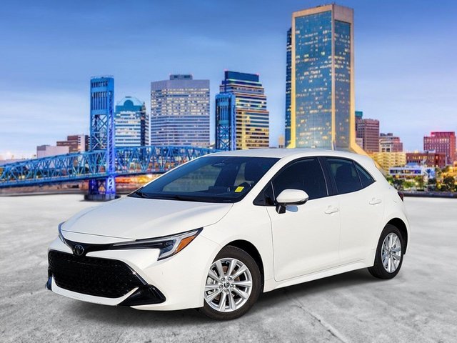 2024 Toyota Corolla Hatchback SE