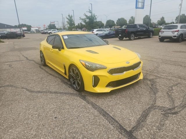 Used 2018 Orange Kia GT image 3