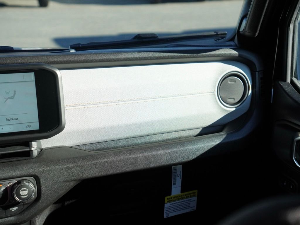 New 2026 Black Clear-Coat Exterior Paint Jeep Sport image 26