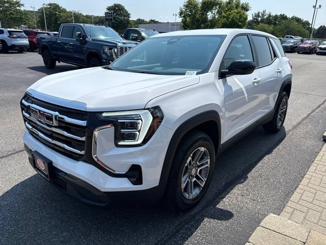 New 2027 Summit White GMC Elevation image 3