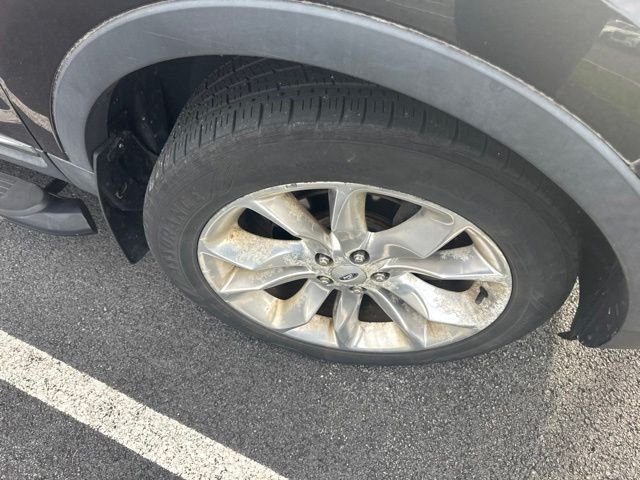 Used 2013 Black Ford Limited image 3