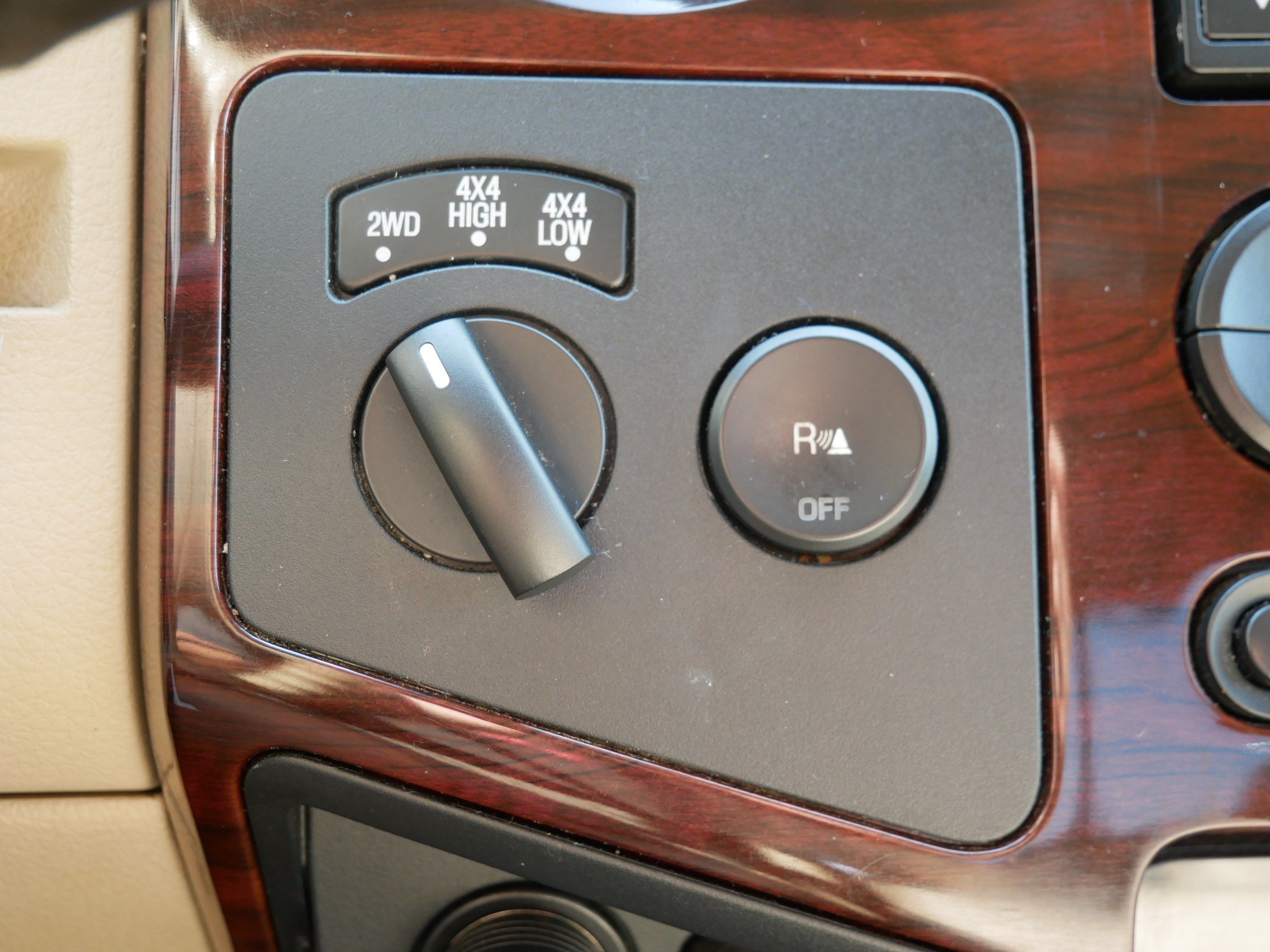 Used 2008 Black Ford Lariat image 27