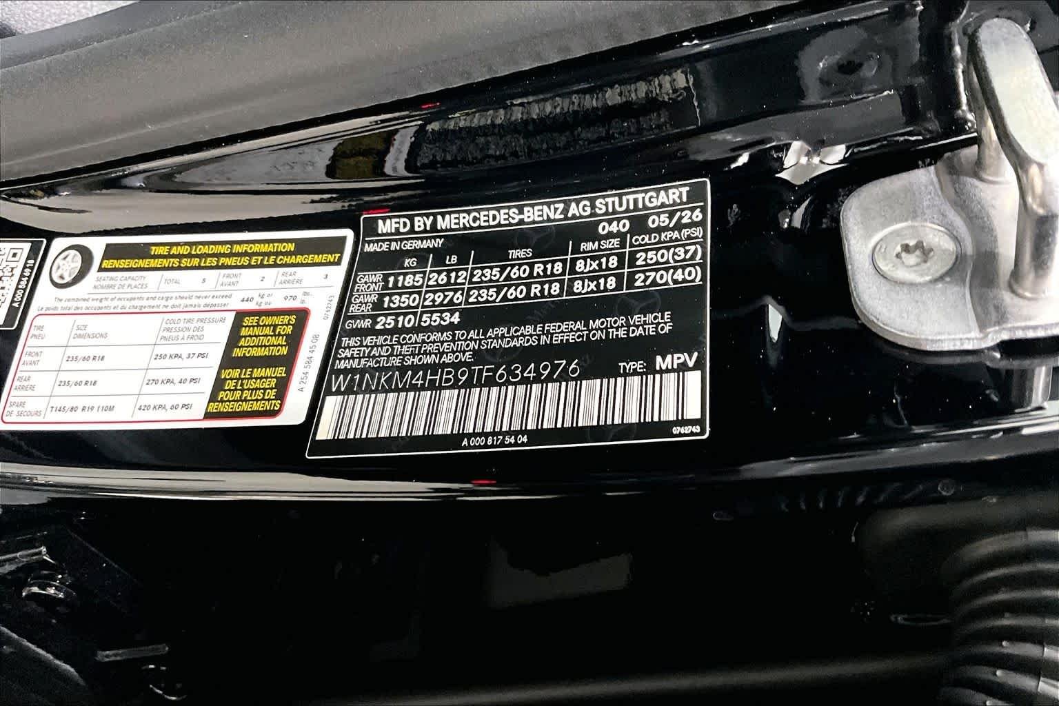 New 2026 Black Mercedes-Benz GLC 300 image 21