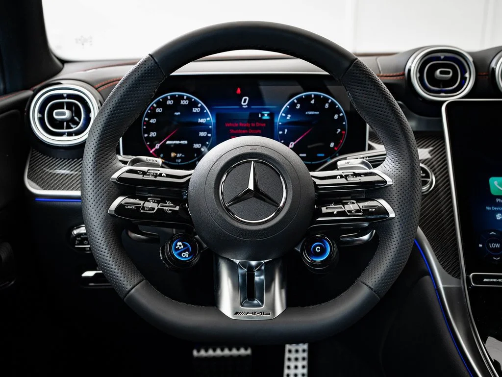 New 2026 Manufaktur Moonlight White Metallic Mercedes-Benz GLC 43 AMG® image 44