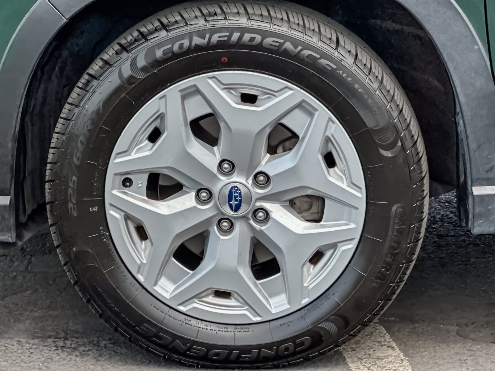 Used 2022 Green Subaru Base image 25