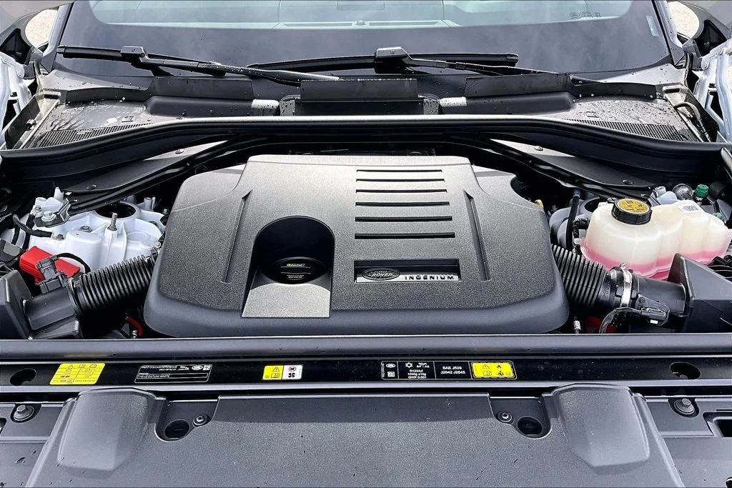 New 2026 White Land Rover SE image 11