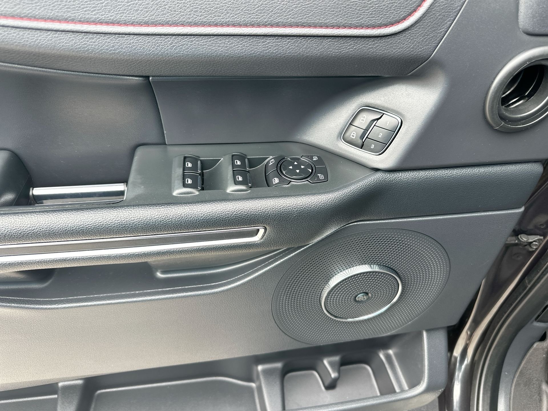 Used 2023 Gray Ford Limited MAX image 24