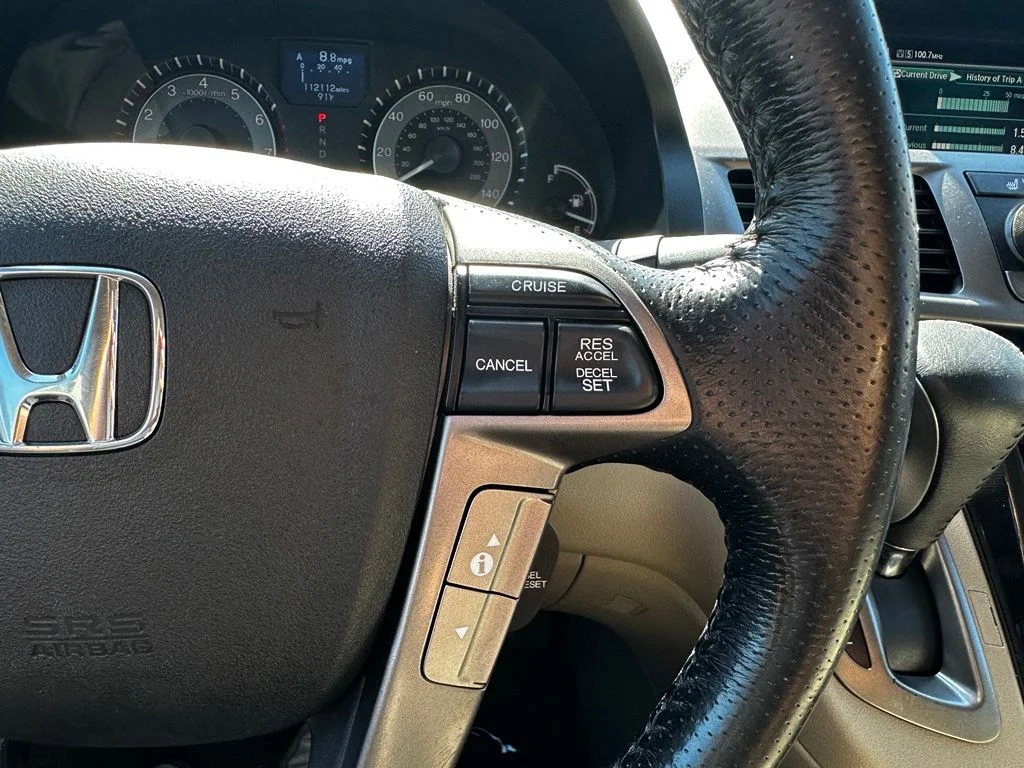 Used 2015 White Honda Touring image 28