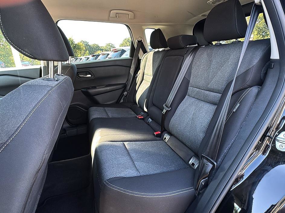 Used 2025 Super Black Nissan SV image 18