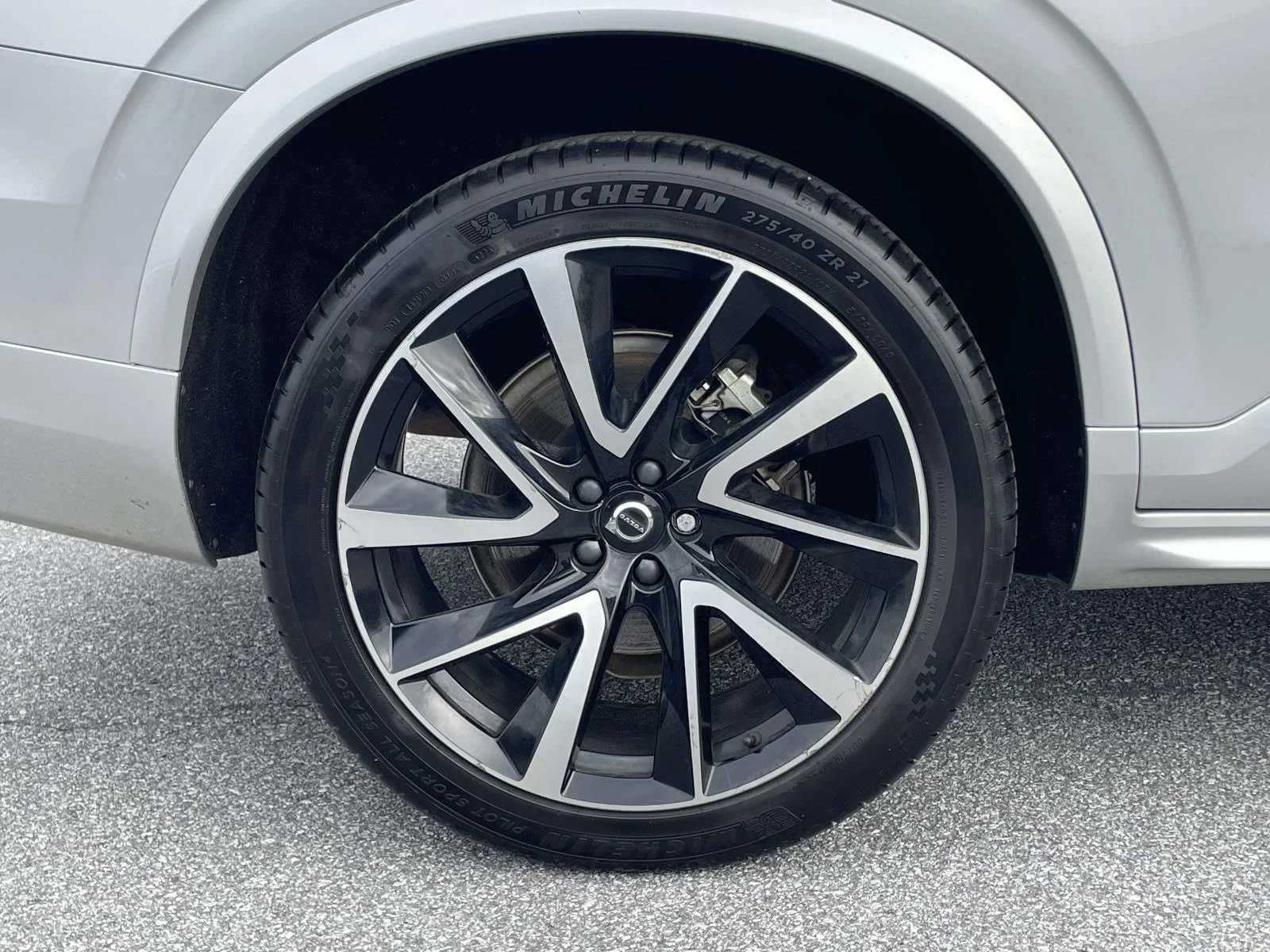 2022 Volvo XC90 Momentum - Photo 31