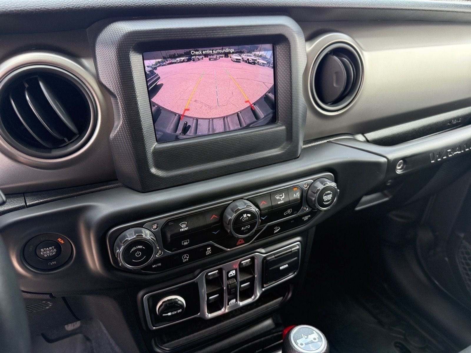 Used 2018 Crystal Metallic Jeep Unlimited Sport S image 19