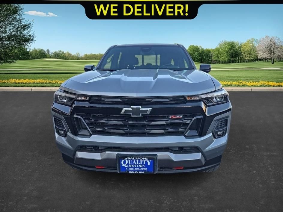 2023 Chevrolet Colorado Z71 photo 2