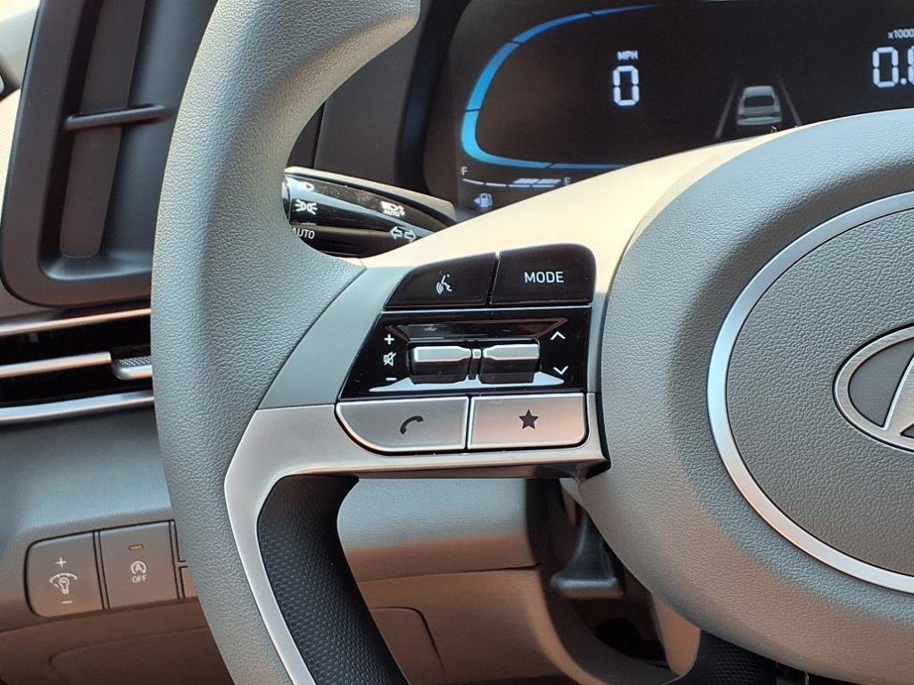 2025 Hyundai Elantra SE - Photo 21