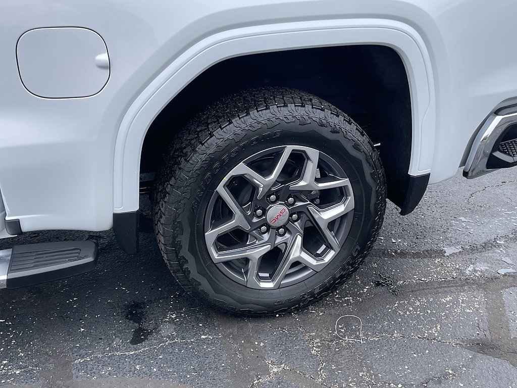 2026 GMC Sierra 1500 SLT - Photo 14