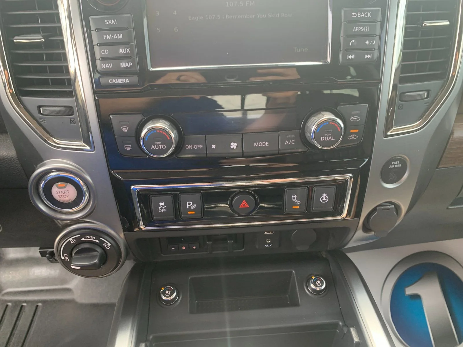 Used 2018 Red Nissan Platinum Reserve image 22