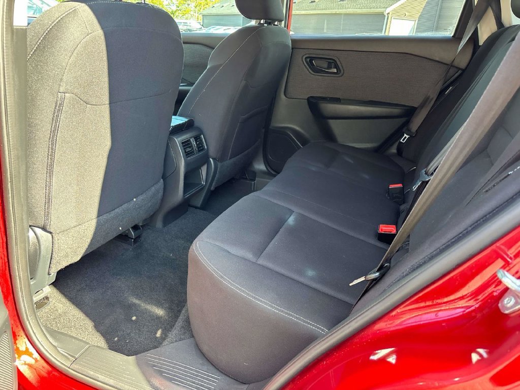 Used 2023 Red Nissan S image 11