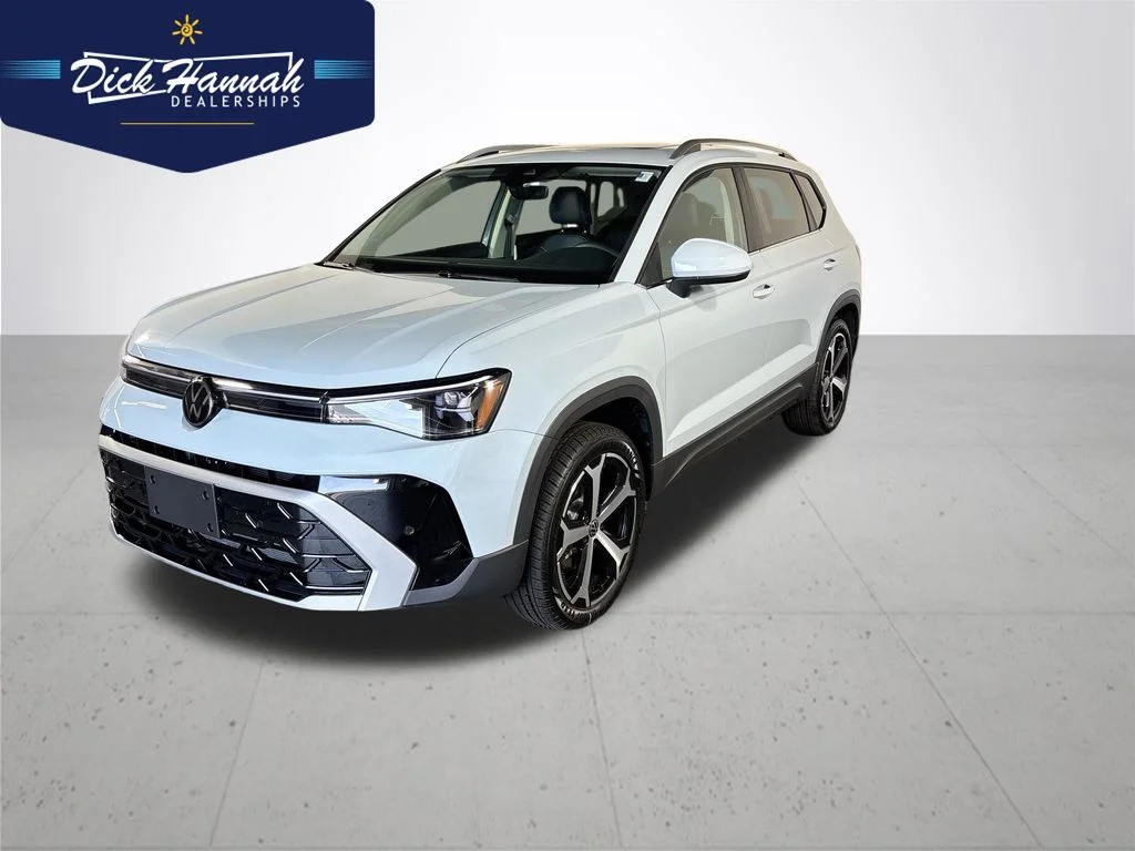 2026 Volkswagen Taos 1.5T SEL 4Motion's photo