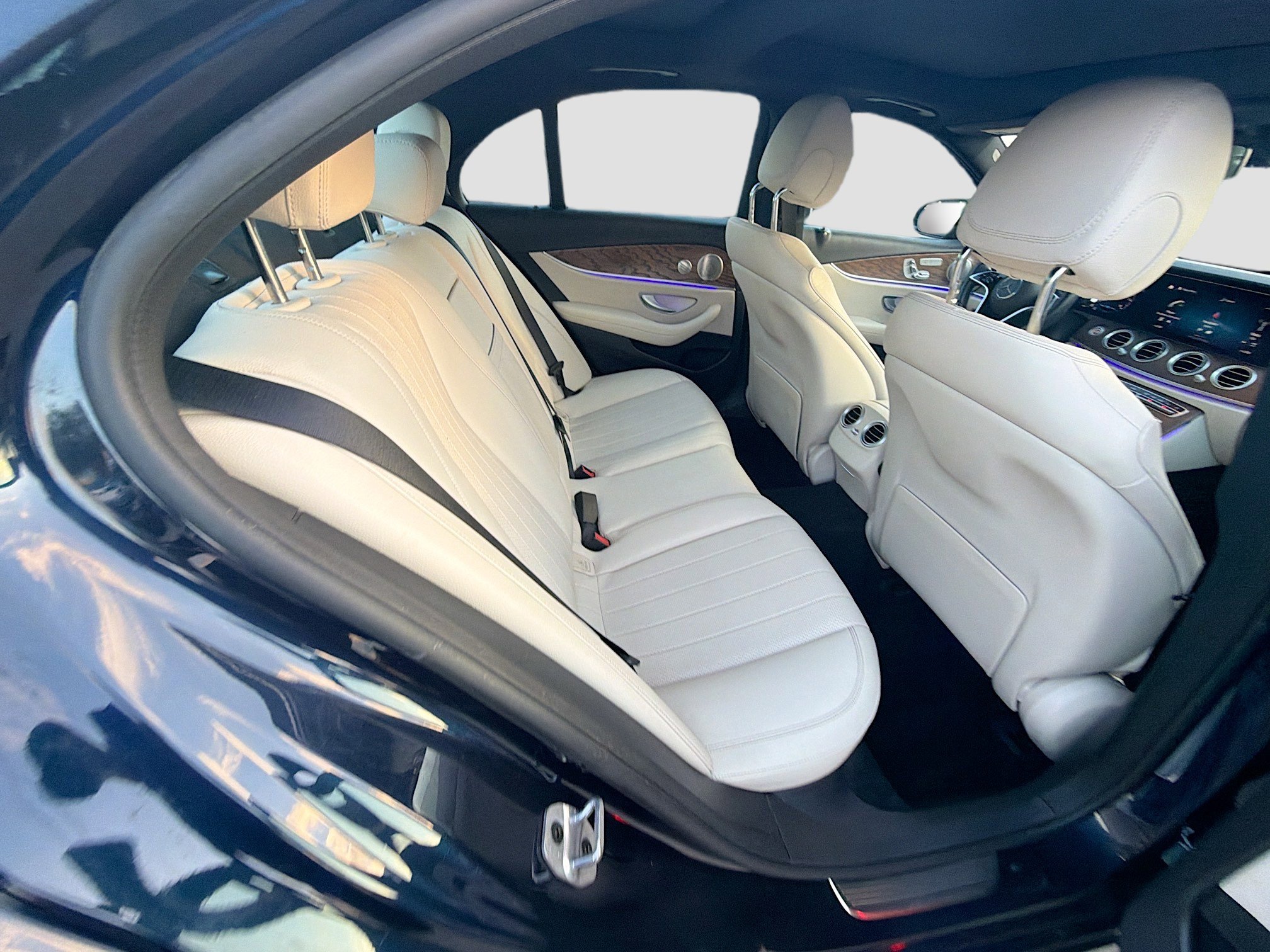 2023 Mercedes-Benz E-Class E450 - Photo 27