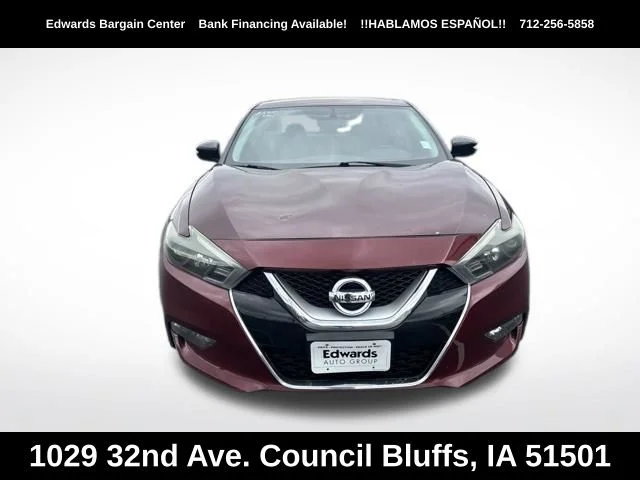 Used 2017 Red Nissan 3.5 SV image 2