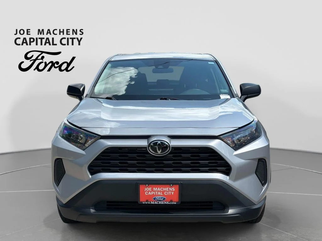 Used 2022 Silver Sky Metallic Toyota LE image 10