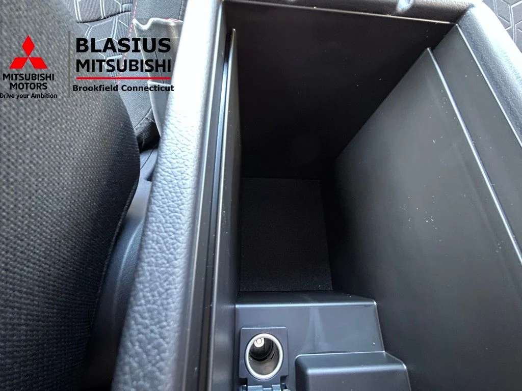 New 2025 White Mitsubishi 2.0 Trail Edition image 77
