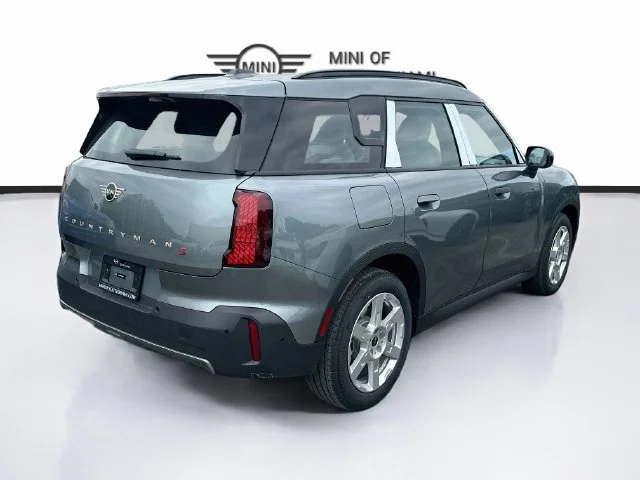 New 2027 Green MINI Signature Plus image 5
