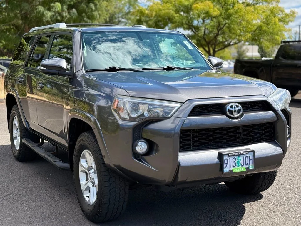 Used 2016 Gray Toyota SR5 Premium image 7