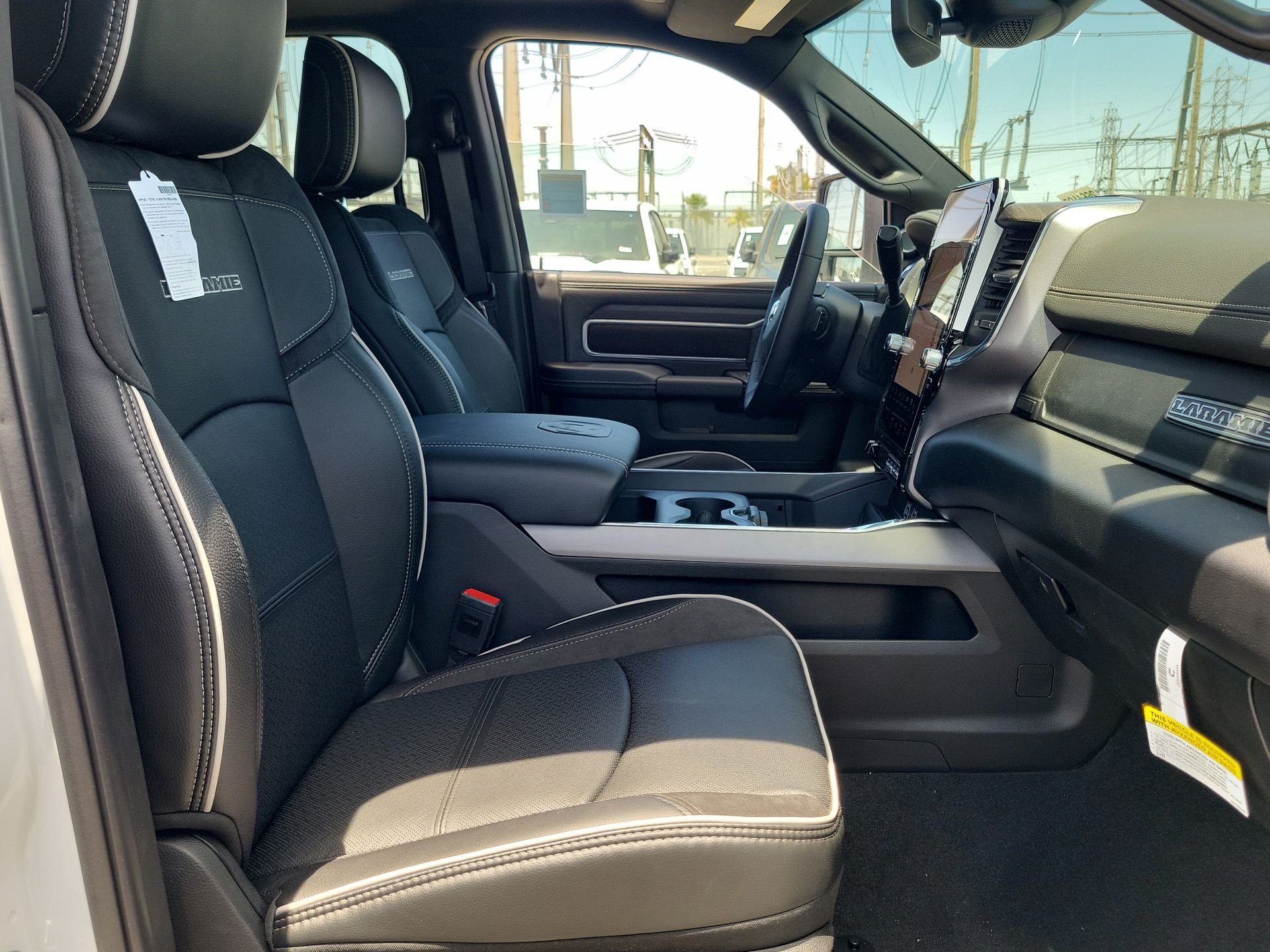 New 2026 Bright White Clear-Coat Exterior Paint RAM Laramie image 18
