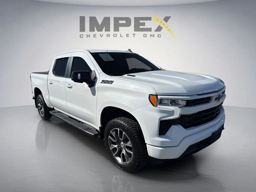 Used 2022 Summit White Chevrolet RST image 7