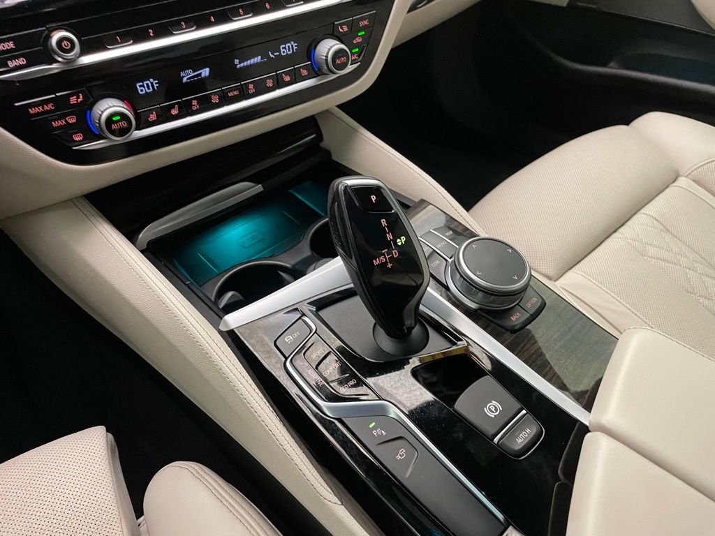 Used 2020 Gray BMW M550i xDrive image 19