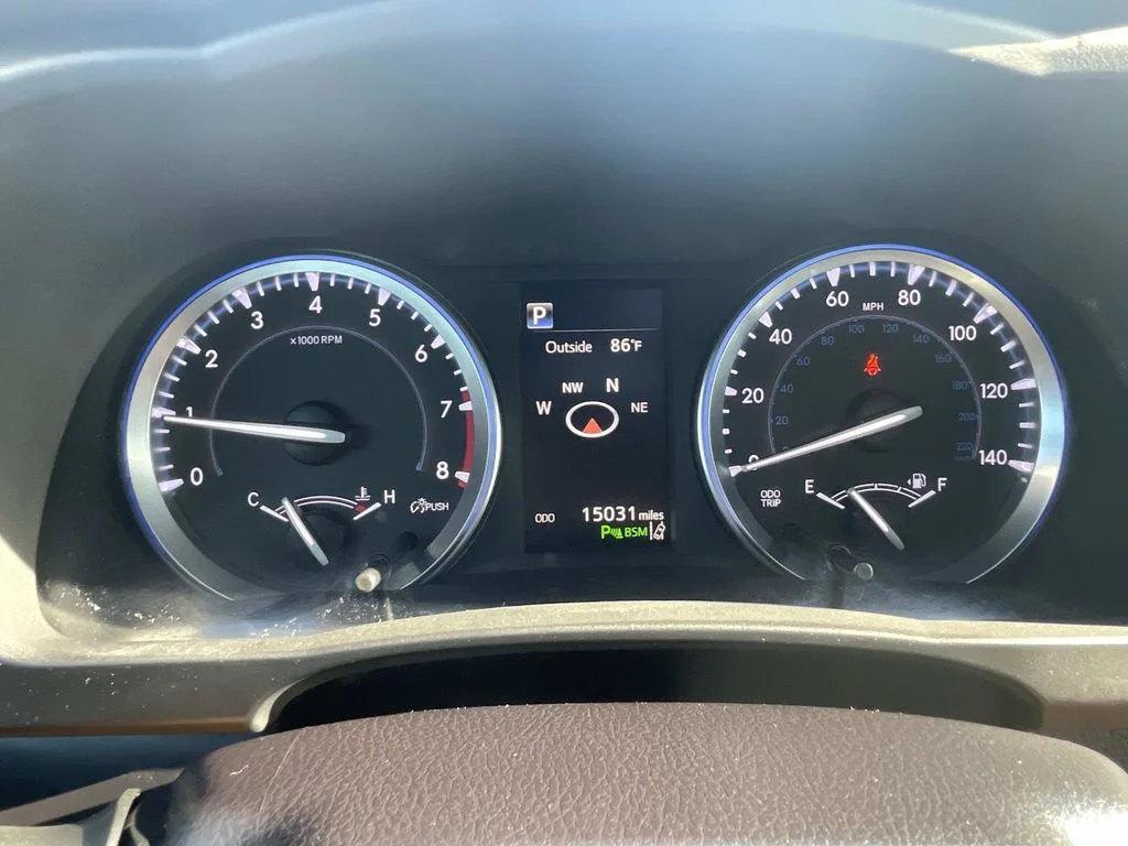 Used 2017 Silver Toyota Limited image 30