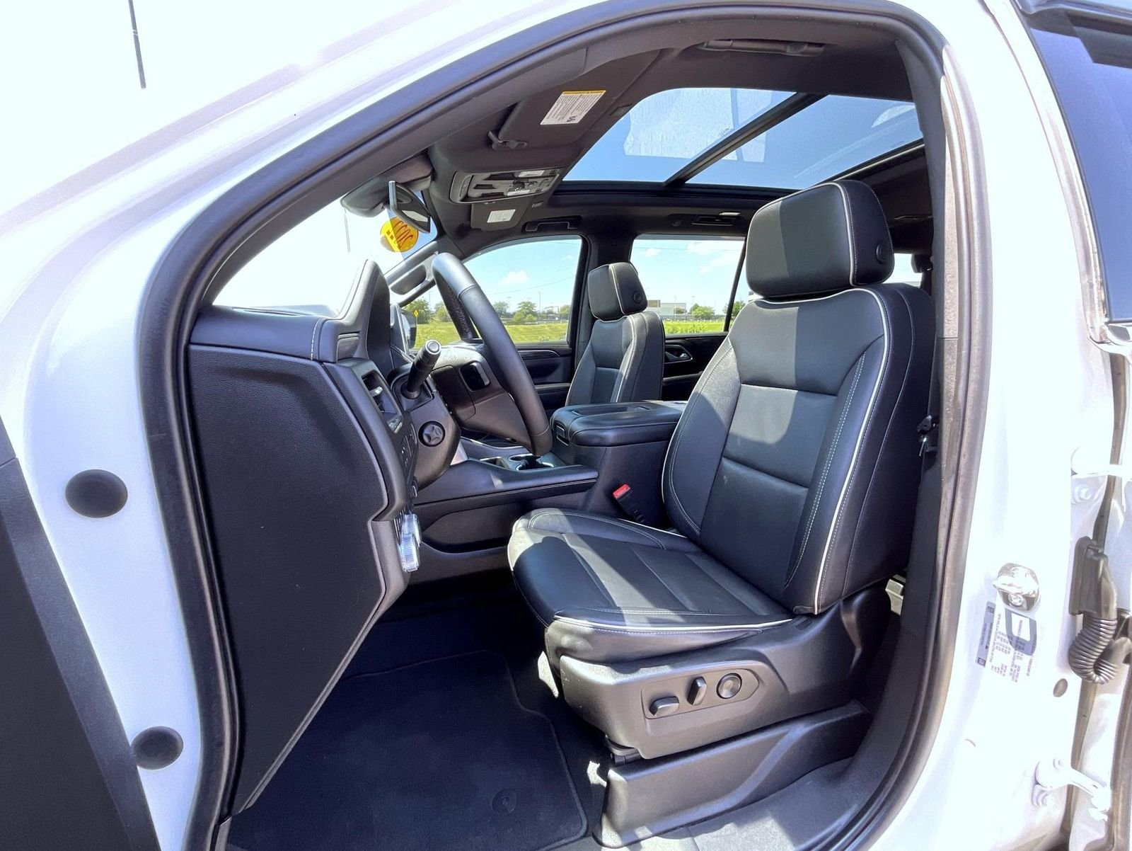 Used 2022 White GMC SLT image 10