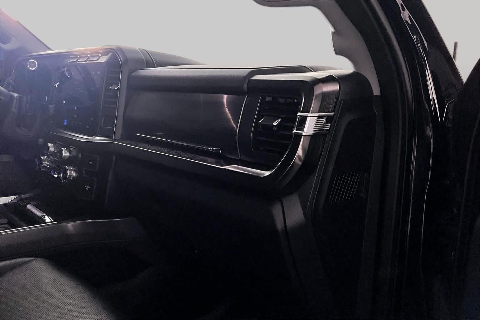 Used 2024 Agate Black Ford LARIAT image 17