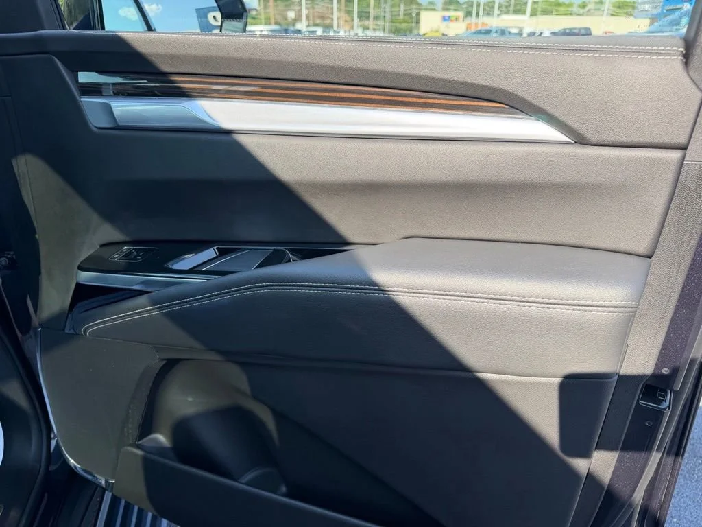 2025 Cadillac Escalade Premium Luxury - Photo 36
