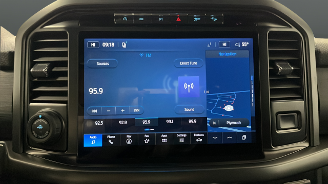 Used 2024 Agate Black Metallic Ford XLT image 28