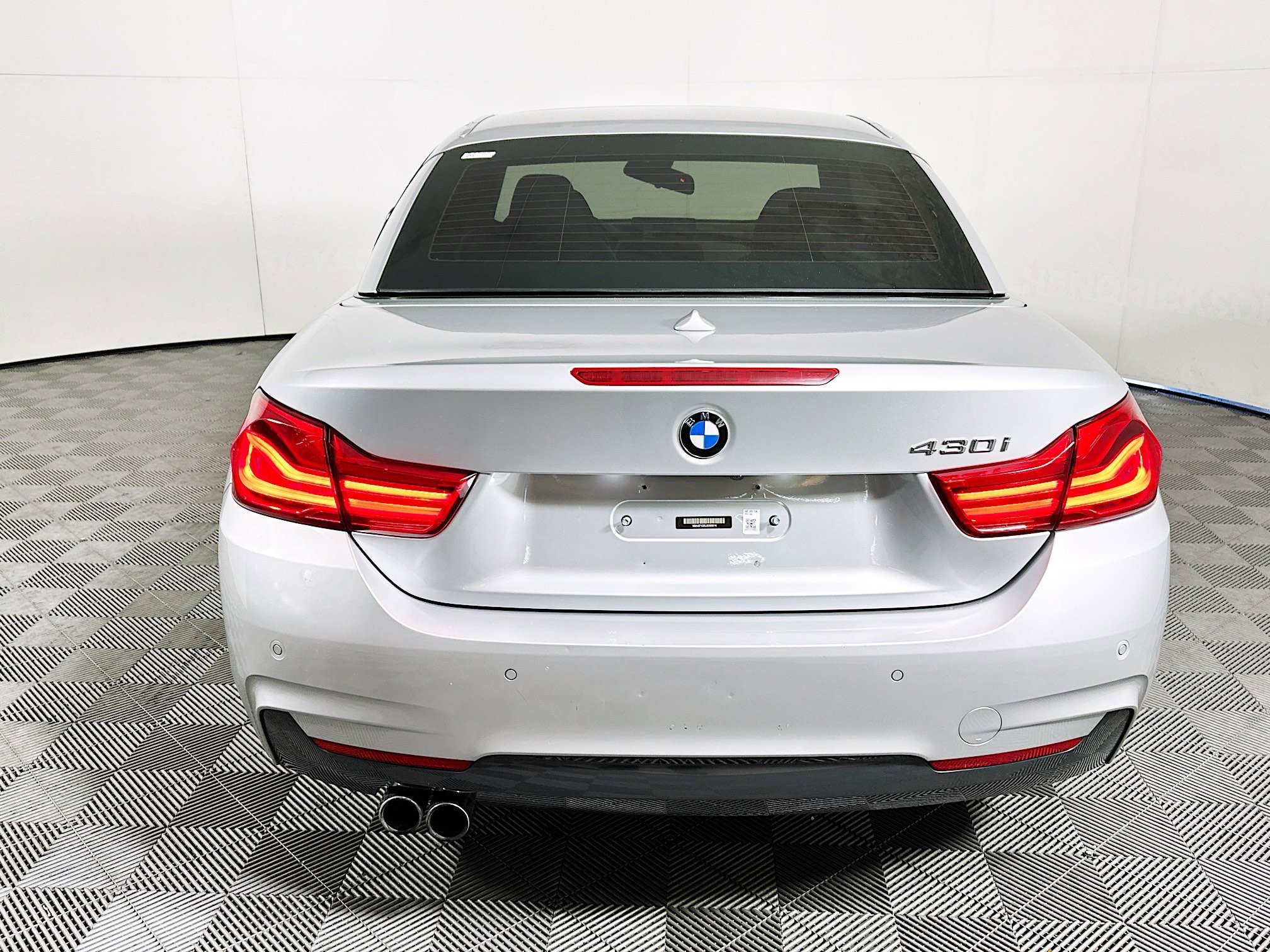 Used 2018 Glacier Silver Metallic BMW 430i image 4